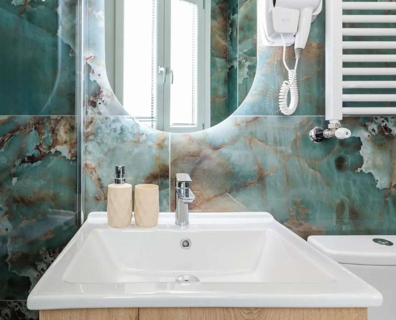 F & B Collection - Luxury Suites Tessalónica